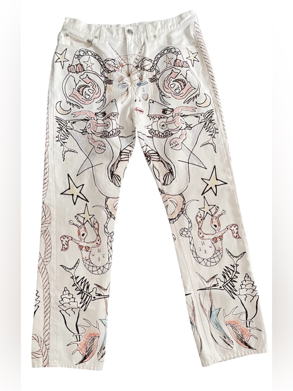 Burberry Mermaid Tail Printed
Jeans (Código 8040709)